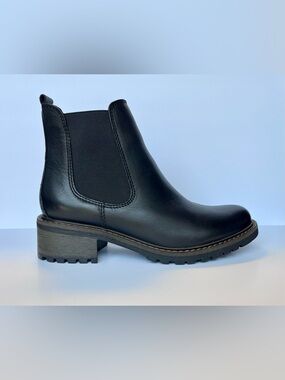 Telluride Clothing Company LISA Black Leather Chelsea Boots Women's 7